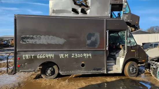 Picture of 2007-freightliner-mt45-chassis-truck-delivery